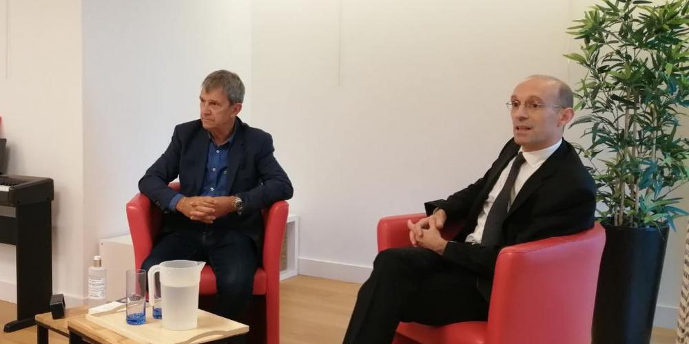 Patrick Chêne et le Pr Michaël Peyromaure